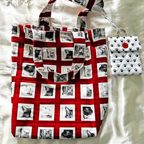 Artisan Hand Made Handbags - TOTE WITH DIFFERENT CAT FACES, RED WHITE & BLACK, TWO HANDLES, COMES WITH FABRIC